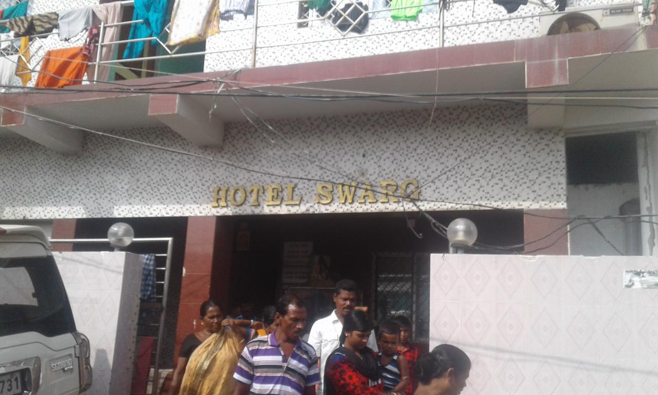 Hotel Swarg Puri Buitenkant foto