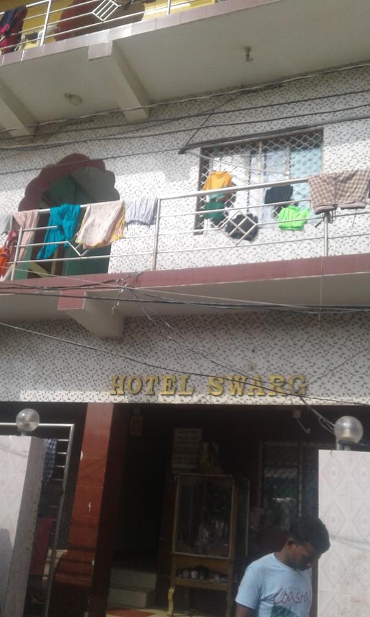 Hotel Swarg Puri Buitenkant foto