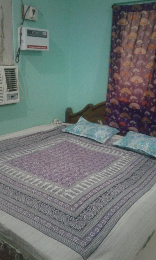 Hotel Swarg Puri Buitenkant foto